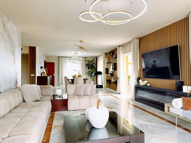 7 Soveroms Villa i Guadalmina Alta