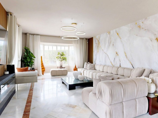 7 Soveroms Villa i Guadalmina Alta