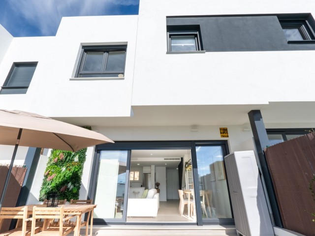 4 Schlafzimmer Reihenhaus in La Cala de Mijas