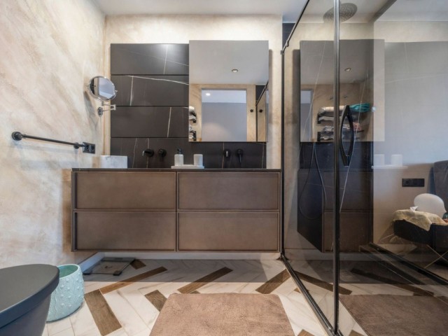 2 Soveroms Leilighet i Puerto Banús