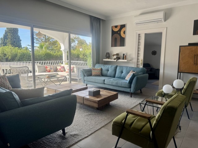 4 Bedrooms Villa in Marbella