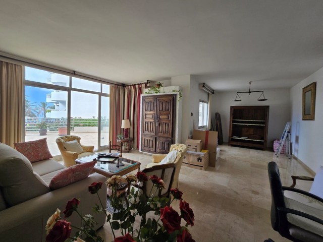 2 Bedrooms Apartment in Marbella