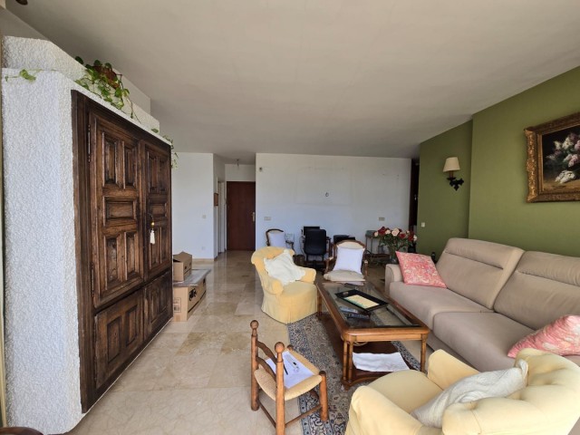 2 Bedrooms Apartment in Marbella