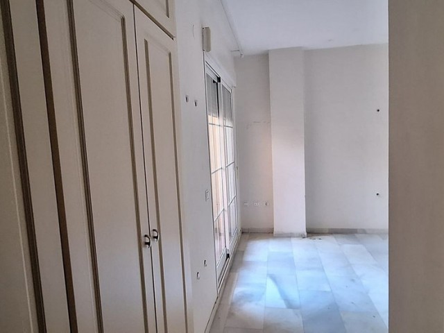 2 Bedrooms Apartment in Elviria