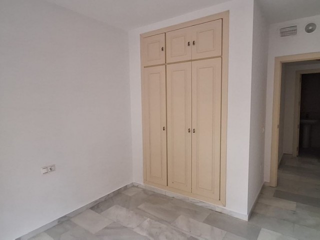 2 Bedrooms Apartment in Elviria