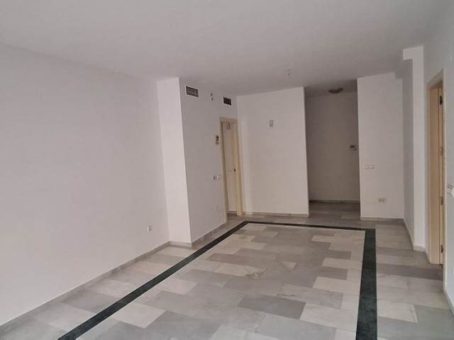 Leilighet, Elviria, R5216416