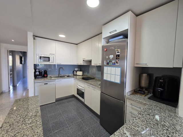 2 Bedrooms Apartment in Torrequebrada