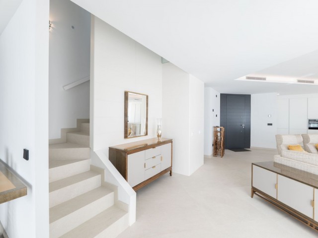 3 Bedrooms Townhouse in Estepona