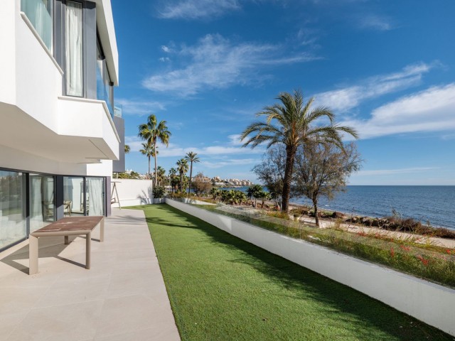 3 Bedrooms Townhouse in Estepona
