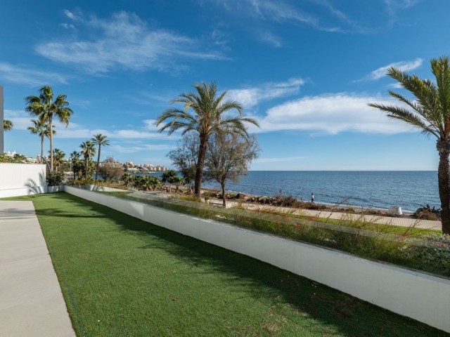3 Bedrooms Townhouse in Estepona