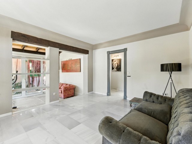 10 Bedrooms Villa in Marbella