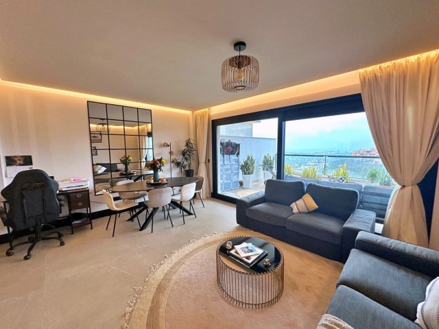 2 Bedrooms Apartment in Nueva Andalucía