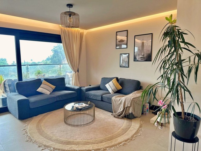 2 Bedrooms Apartment in Nueva Andalucía