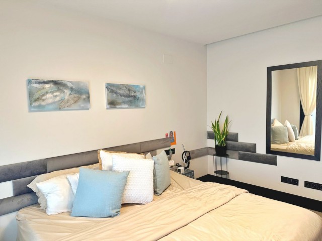 2 Bedrooms Apartment in Nueva Andalucía