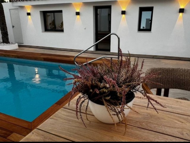 5 Soveroms Villa i Costabella