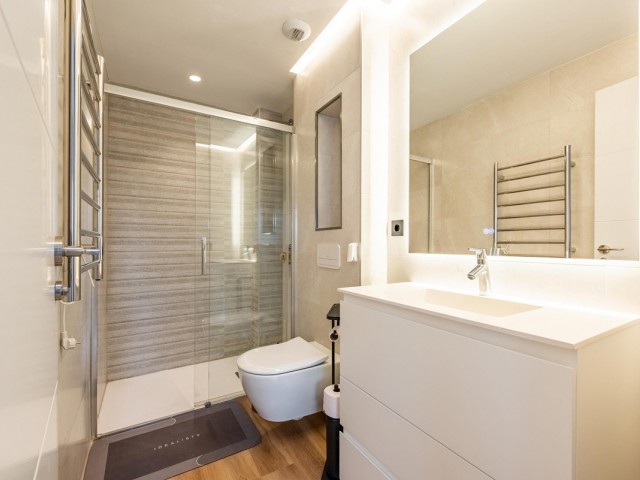 4 Sovrums Lägenhet i Estepona