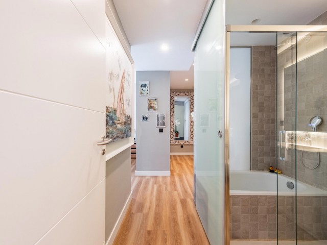 4 Sovrums Lägenhet i Estepona