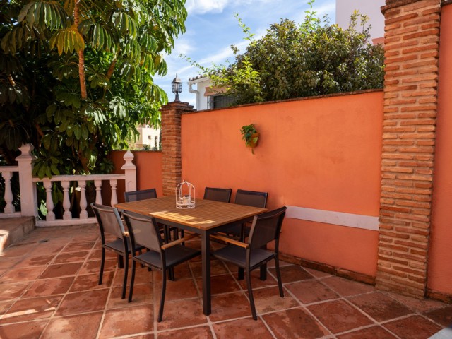 4 Bedrooms Villa in Nueva Andalucía