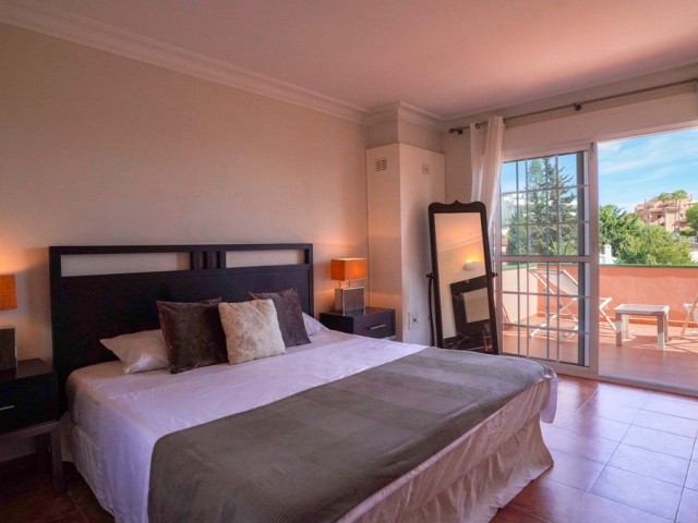 4 Bedrooms Villa in Nueva Andalucía