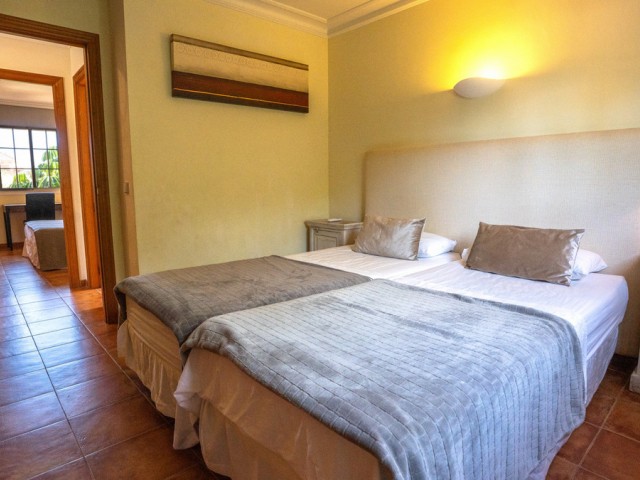 4 Bedrooms Villa in Nueva Andalucía