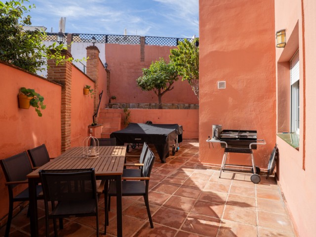 4 Bedrooms Villa in Nueva Andalucía