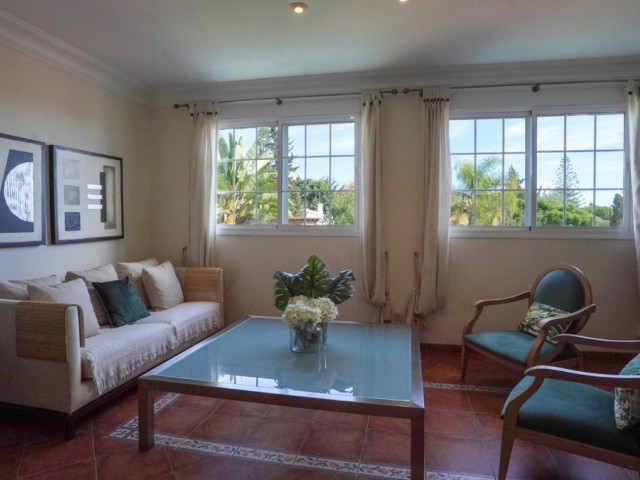 4 Bedrooms Villa in Nueva Andalucía