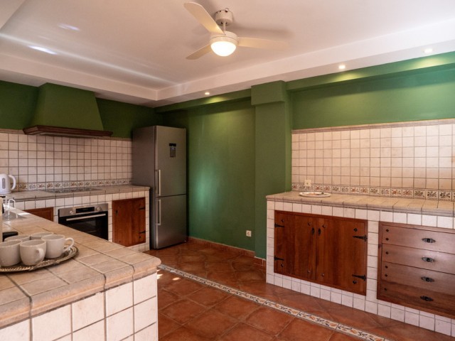 4 Bedrooms Villa in Nueva Andalucía