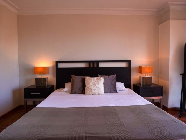 4 Bedrooms Villa in Nueva Andalucía