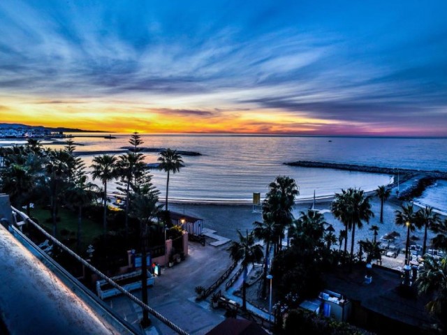 Kommersiell i Puerto Banús