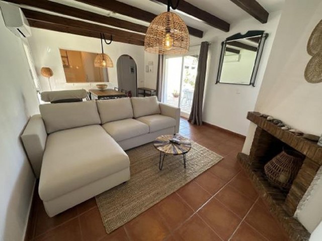 14 Soveroms Villa i Puerto Banús