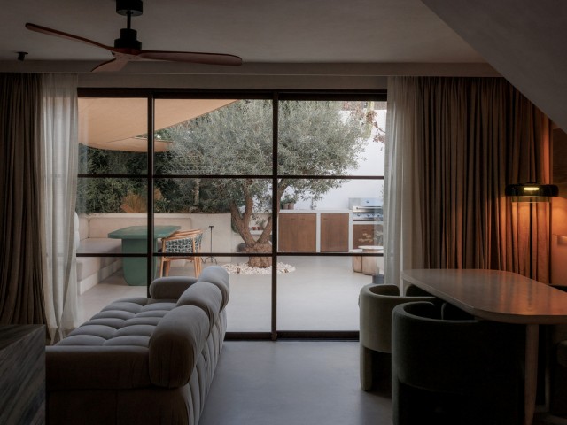 2 Bedrooms Townhouse in Nueva Andalucía