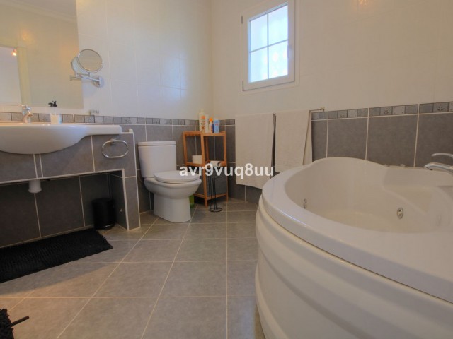 7 Bedrooms Villa in La Cala Golf