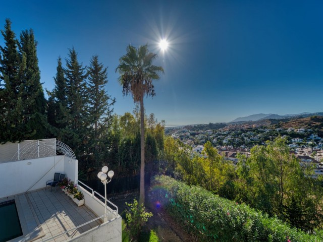 4 Soveroms Villa i Nueva Andalucía