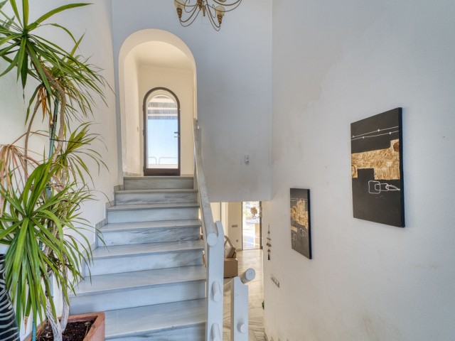 4 Soveroms Villa i Nueva Andalucía