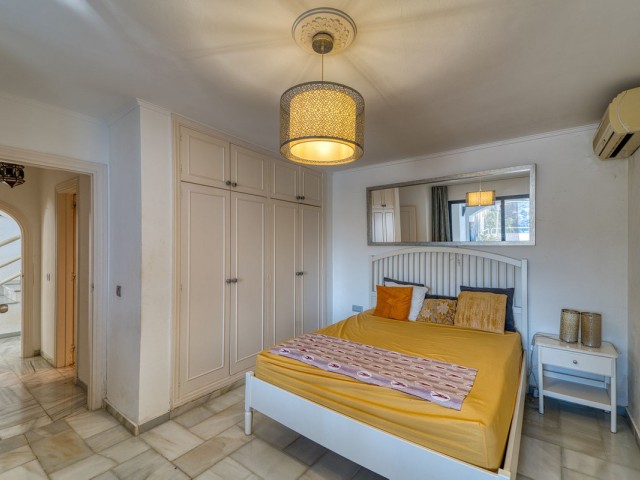 4 Bedrooms Villa in Nueva Andalucía