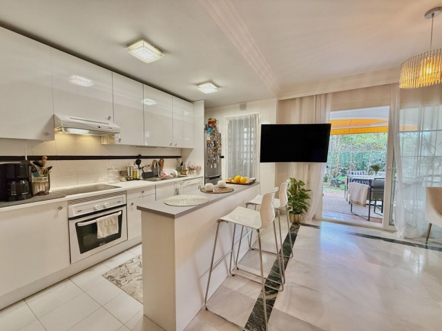 2 Bedrooms Apartment in The Golden Mile