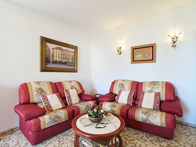 5 Bedrooms Villa in Benalmadena