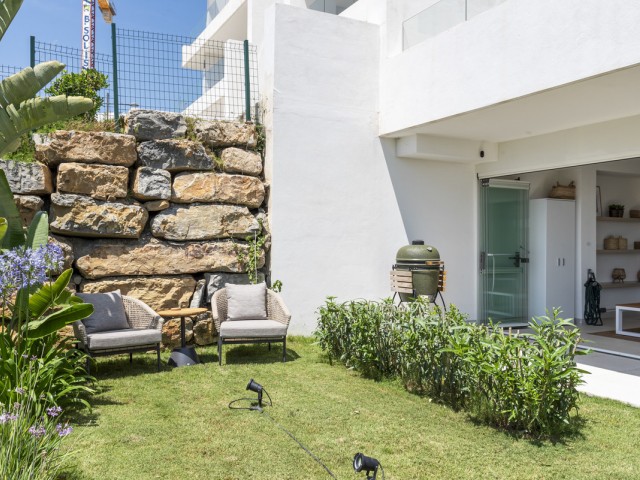 2 Bedrooms Apartment in Estepona