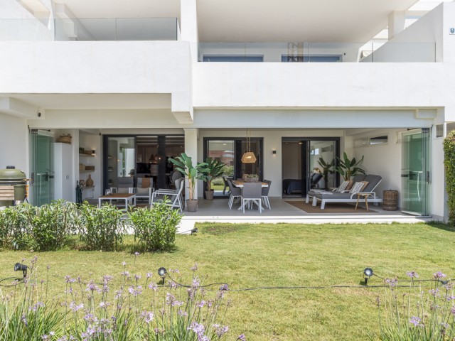 2 Bedrooms Apartment in Estepona