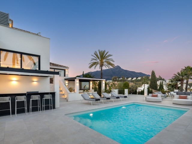 5 Sovrums Villa i Nueva Andalucía