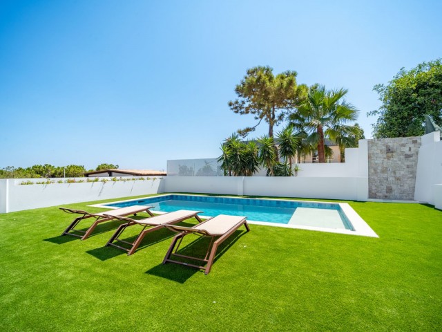 Villa avec 5 Chambres  à La Cala de Mijas
