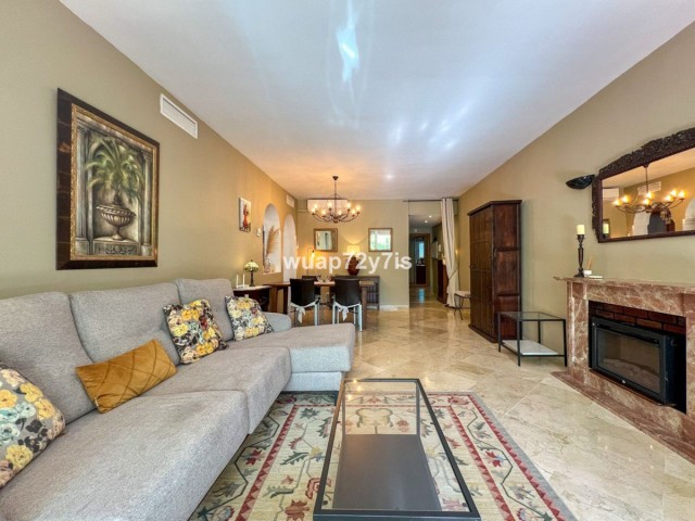 Apartment, Costalita, R5217727