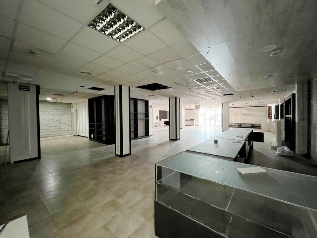 Commercial in Estepona