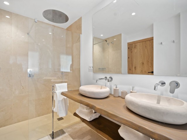 5 Sovrums Villa i Nueva Andalucía