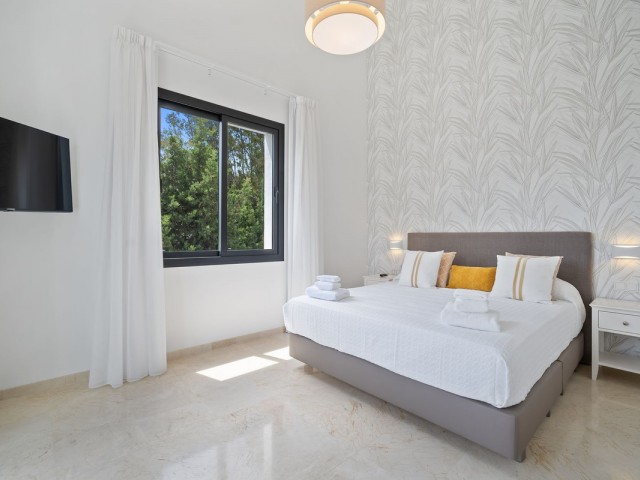 5 Bedrooms Villa in Nueva Andalucía