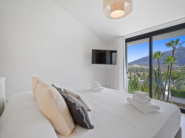 5 Bedrooms Villa in Nueva Andalucía