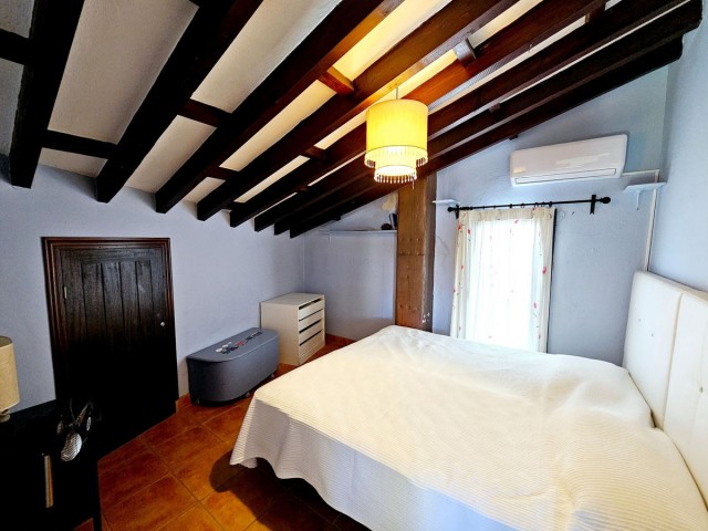 6 Soveroms Villa i Estepona