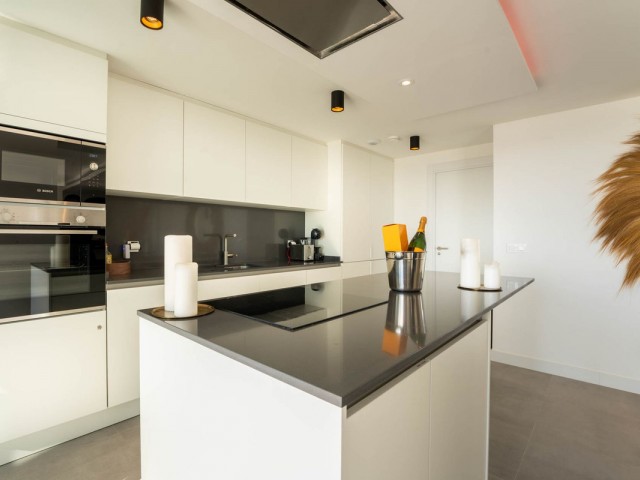 3 Bedrooms Apartment in Estepona