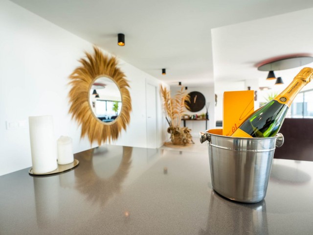 3 Bedrooms Apartment in Estepona