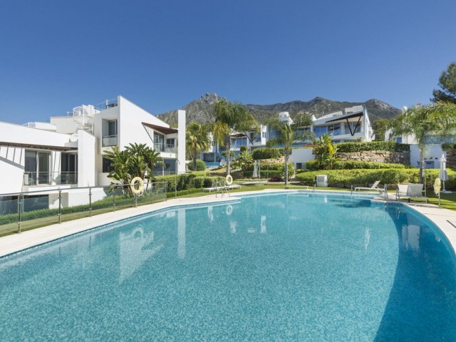 Townhouse Sierra Blanca - R5021437